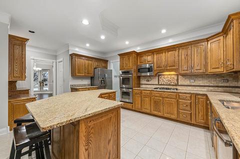 3135 White Eagle Dr, Naperville, IL 60564 photo 11