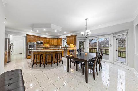 3135 White Eagle Dr, Naperville, IL 60564 photo 9