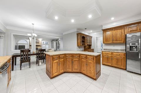 3135 White Eagle Dr, Naperville, IL 60564 photo 12