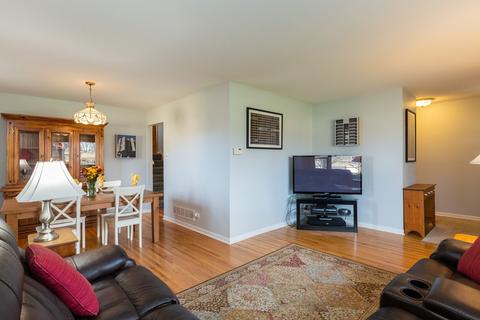 1031 Martingale Dr, Bartlett, IL 60103 photo 4