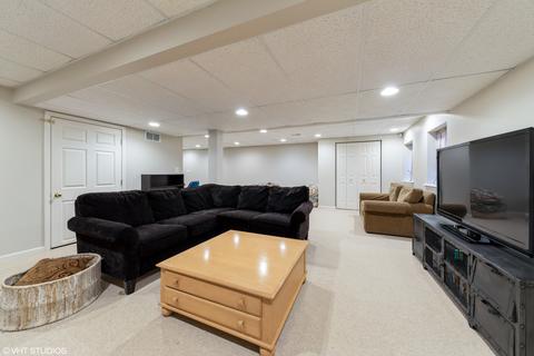 2 Hartford Ct, Algonquin, IL 60102 photo 24