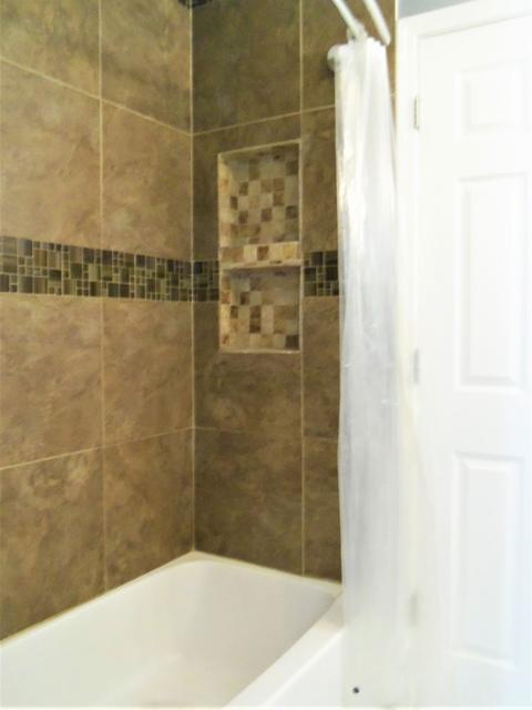 1357 Maroon Dr, Elgin, IL 60120 photo 10