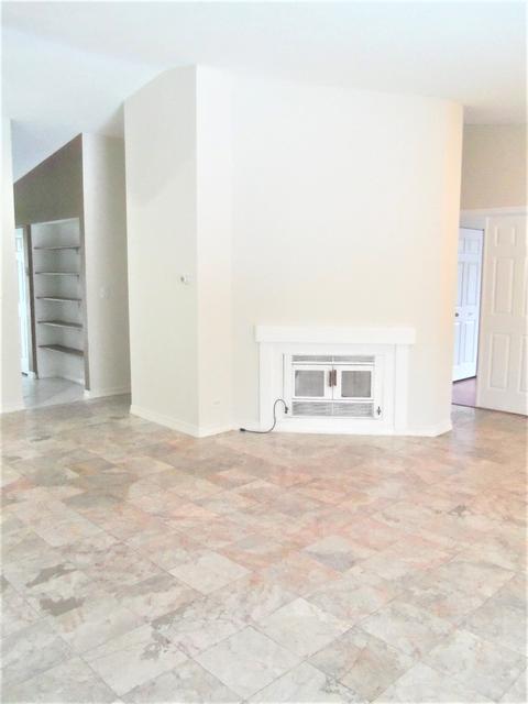 1357 Maroon Dr, Elgin, IL 60120 photo 5