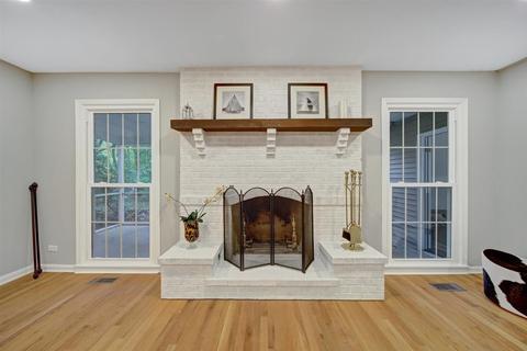 151 Hamilton Ln, Wheaton, IL 60189 photo 15