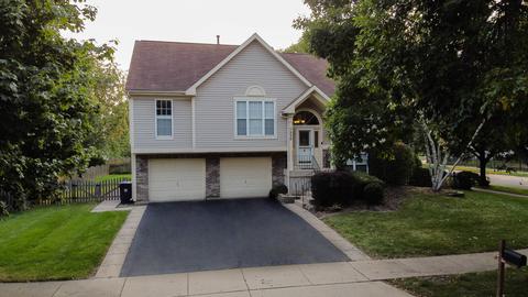 1250 Spring Creek Rd, Elgin, IL 60120 photo 1