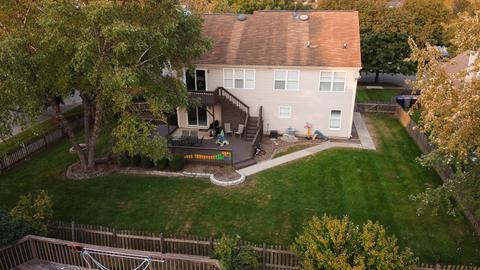 1250 Spring Creek Rd, Elgin, IL 60120 photo 2