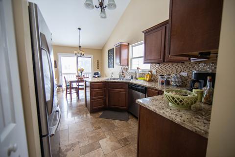 1250 Spring Creek Rd, Elgin, IL 60120 photo 5