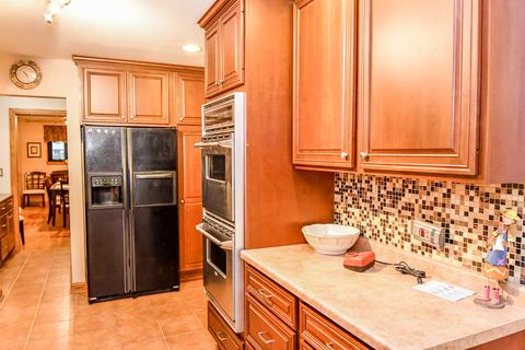 731 S Spring Rd, Elmhurst, IL 60126 photo 8