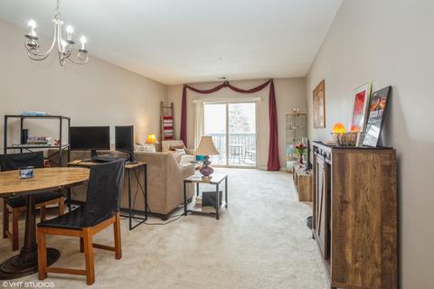 275 E Railroad Ave #109, Bartlett, IL 60103 photo 4