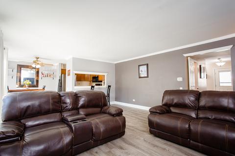 2227 Teton Pkwy, Algonquin, IL 60102 photo 3