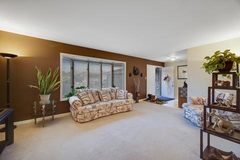 19262 Maple St, Lansing, IL 60438 photo 5