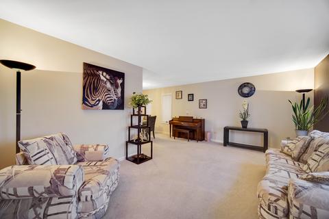 19262 Maple St, Lansing, IL 60438 photo 4