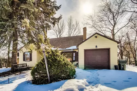 2105 Rand Rd, Des Plaines, IL 60016 photo 1