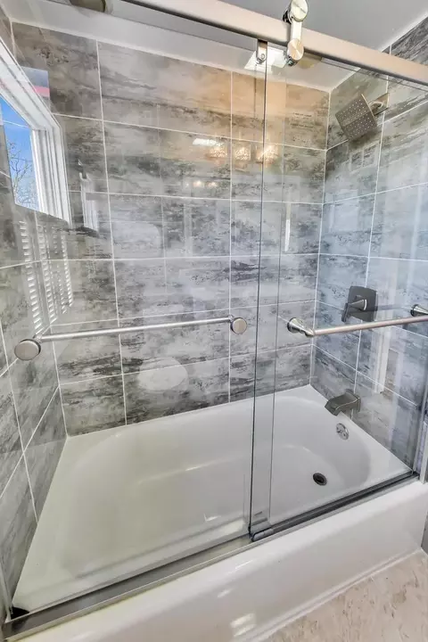 2105 Rand Rd, Des Plaines, IL 60016 photo 27