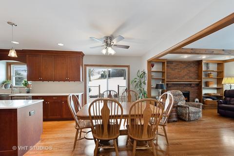 1025 Gaslight Dr, Algonquin, IL 60102 photo 8