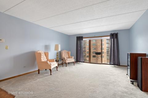 1436 E Thacker St #410, Des Plaines, IL 60016 photo 2