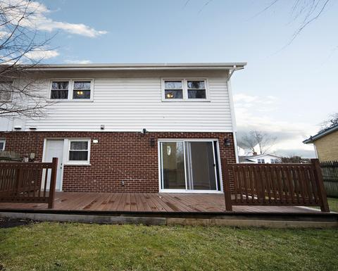 8844 Robin Dr, Des Plaines, IL 60016 photo 19