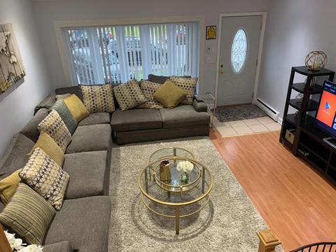 8844 Robin Dr, Des Plaines, IL 60016 photo 3