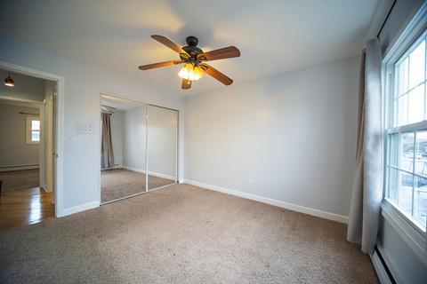 8844 Robin Dr, Des Plaines, IL 60016 photo 11