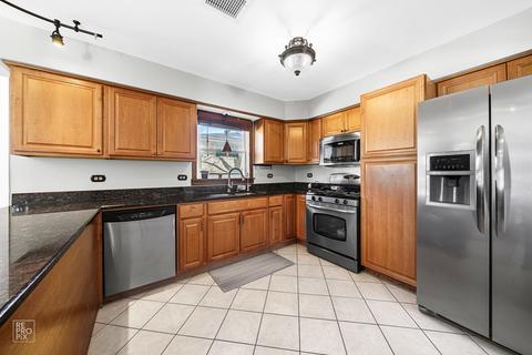 1925 Koehler Dr, Des Plaines, IL 60018 photo 5