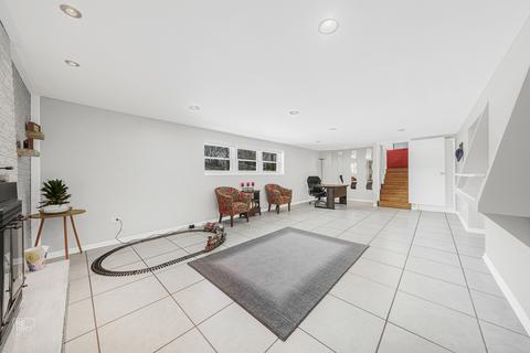 1925 Koehler Dr, Des Plaines, IL 60018 photo 20