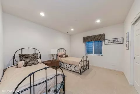 5944 Eton Dr, Hoffman Estates, IL 60192 photo 14