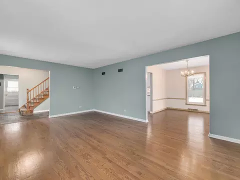 1701 Kay Rd, Wheaton, IL 60187 photo 5