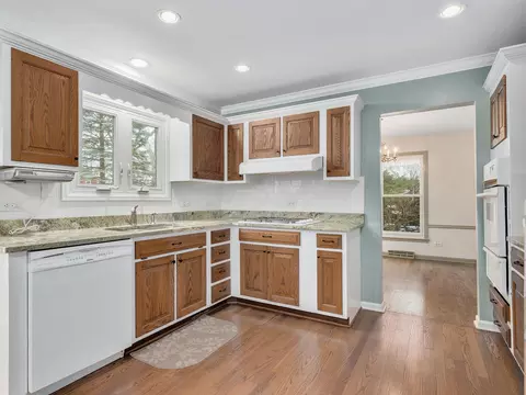 1701 Kay Rd, Wheaton, IL 60187 photo 10