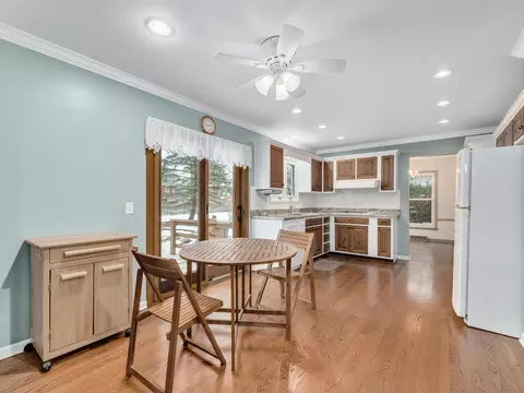 1701 Kay Rd, Wheaton, IL 60187 photo 7