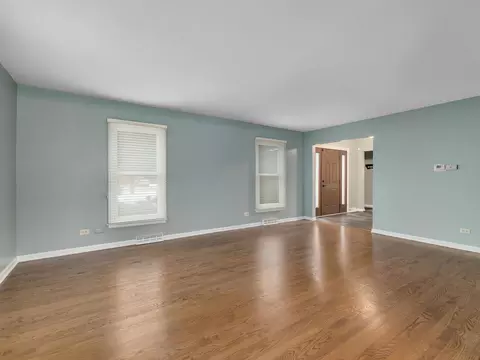 1701 Kay Rd, Wheaton, IL 60187 photo 3