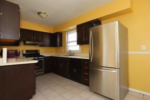650 Elgin Ave, Elgin, IL 60120 photo 3