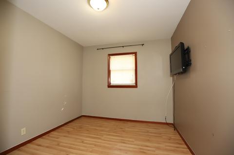 650 Elgin Ave, Elgin, IL 60120 photo 13