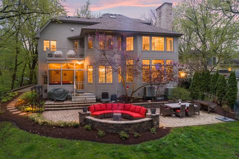 20 Maple Ln, Naperville, IL 60540 photo 3