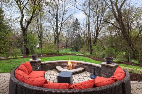 20 Maple Ln, Naperville, IL 60540 photo 4