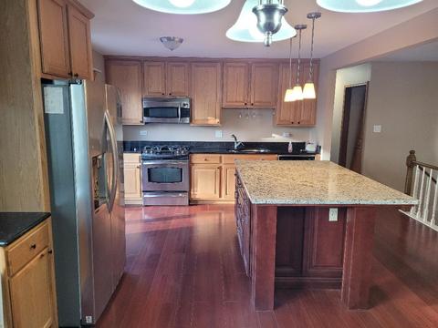 1385 Nantucket Ct, Hoffman Estates, IL 60192 photo 8