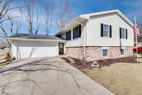 1612 Tompkins Dr, Normal, IL 61761 photo 1