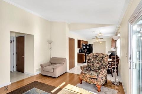 777 W Appletree Ln, Bartlett, IL 60103 photo 15