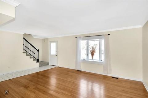 777 W Appletree Ln, Bartlett, IL 60103 photo 3