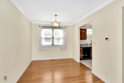 777 W Appletree Ln, Bartlett, IL 60103 photo 6
