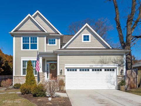 525 W 3rd St, Elmhurst, IL 60126 photo 1