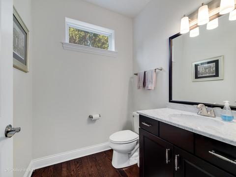 525 W 3rd St, Elmhurst, IL 60126 photo 18