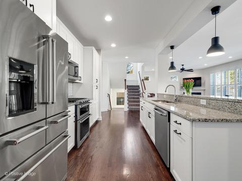 525 W 3rd St, Elmhurst, IL 60126 photo 15