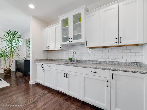525 W 3rd St, Elmhurst, IL 60126 photo 17