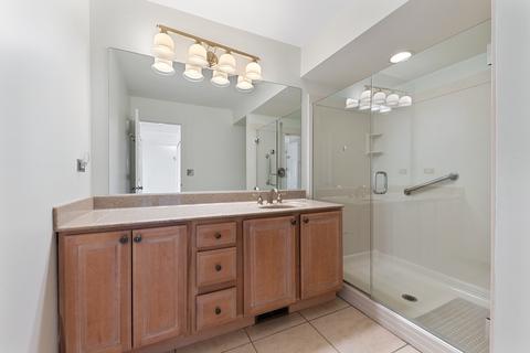 4528 Olmstead Dr, Hoffman Estates, IL 60192 photo 10