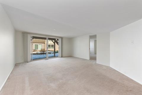 4528 Olmstead Dr, Hoffman Estates, IL 60192 photo 13
