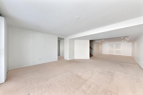 4528 Olmstead Dr, Hoffman Estates, IL 60192 photo 12