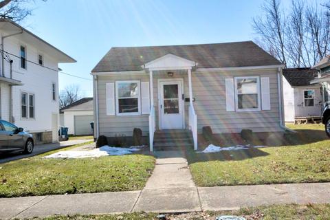 337 E Cherry St, Watseka, IL 60970 photo 1