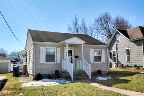 337 E Cherry St, Watseka, IL 60970 photo 2