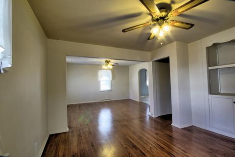 337 E Cherry St, Watseka, IL 60970 photo 7