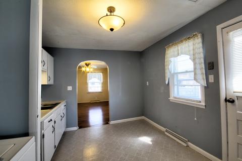 337 E Cherry St, Watseka, IL 60970 photo 11